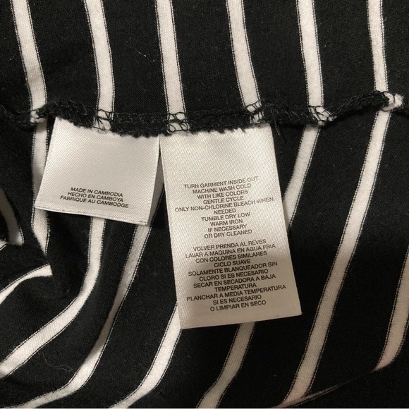 Anne Klein Sport Black and White Striped Blouse - Picture 9 of 10